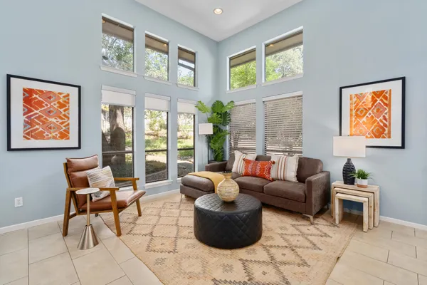 $1,250,000 | 2303 Doral Drive, Austin, TX 78746