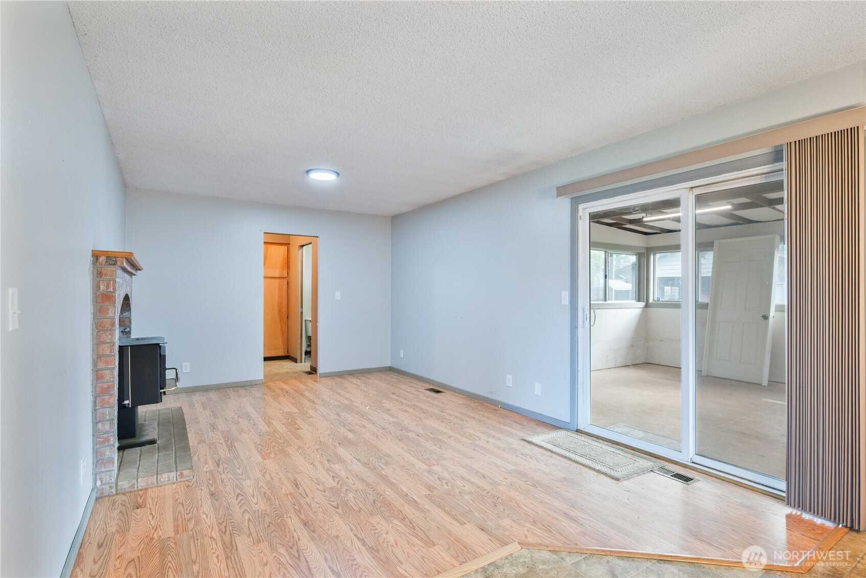 2128 44th Avenue Longview, WA 98632 - Photo 10 of 35 a view of livingroom with natural light