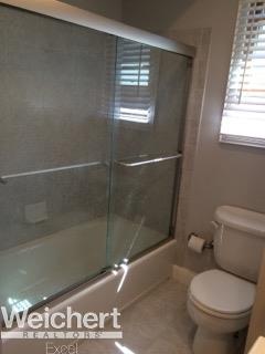 8055 Pippen Drive Romeo, MI 48065 - Photo 31 of 39 Main Level Bath