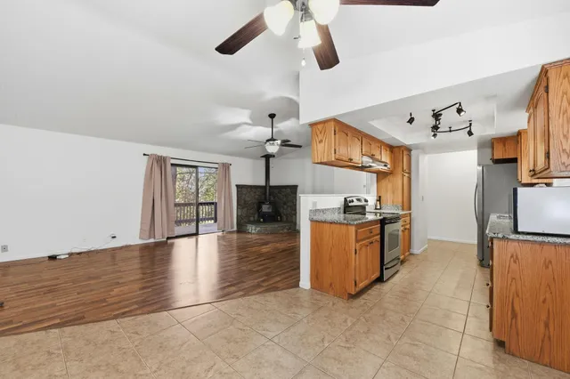 $325,000 | 27701 Evelyn Way, Pioneer, CA 95666