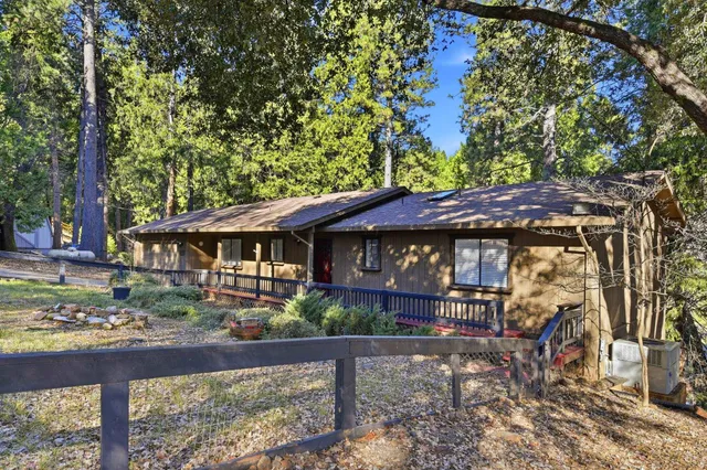 $325,000 | 27701 Evelyn Way, Pioneer, CA 95666