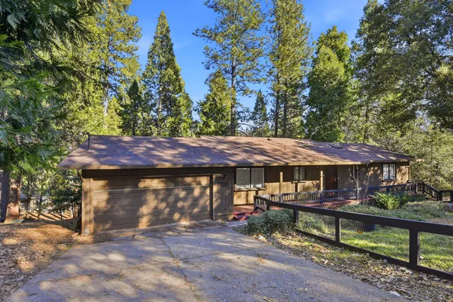 $325,000 | 27701 Evelyn Way, Pioneer, CA 95666