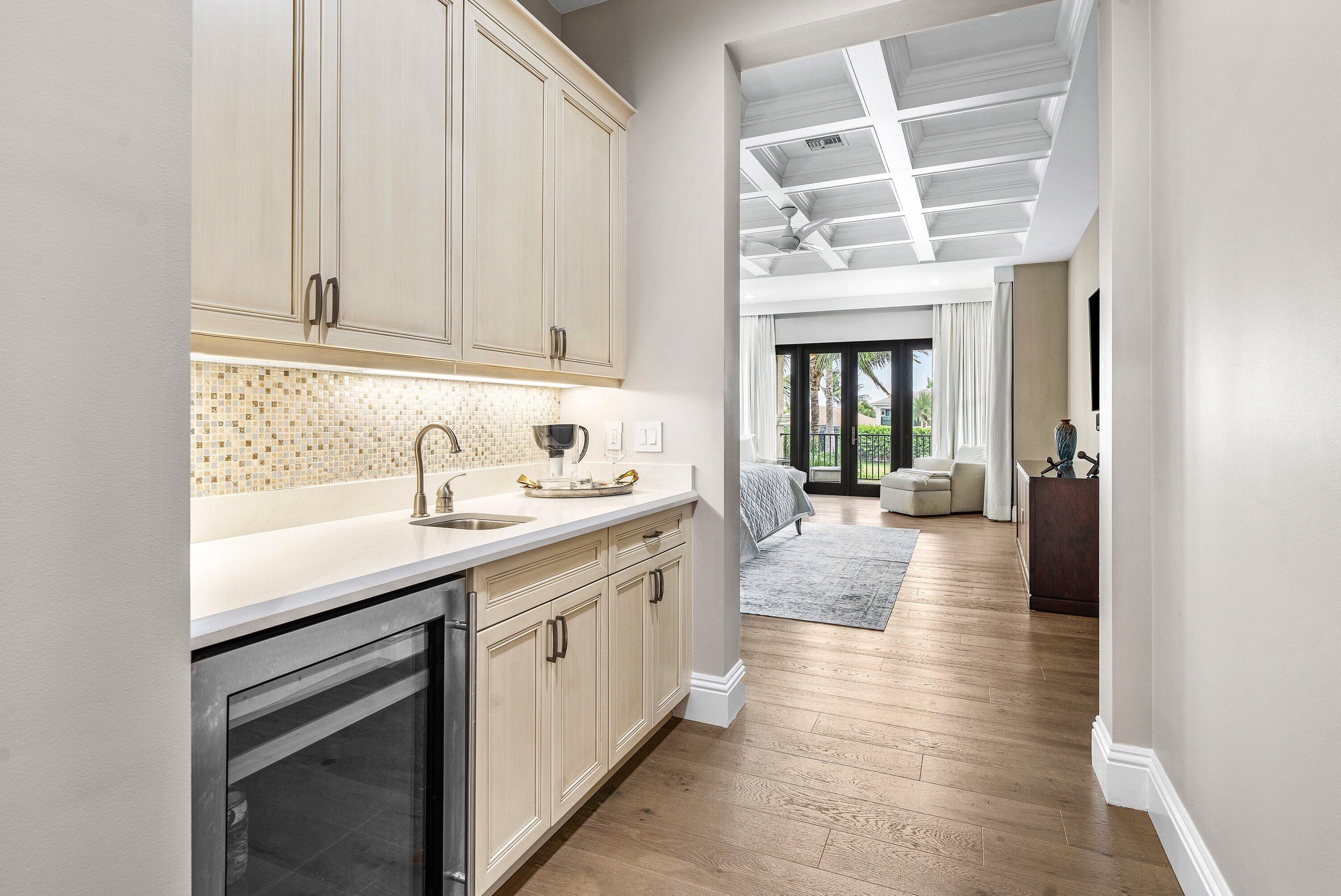 9616 Moritz Way Delray Beach, FL 33446 - Photo 42 of 108 Primary Suite Wet Bar - Morning Bar