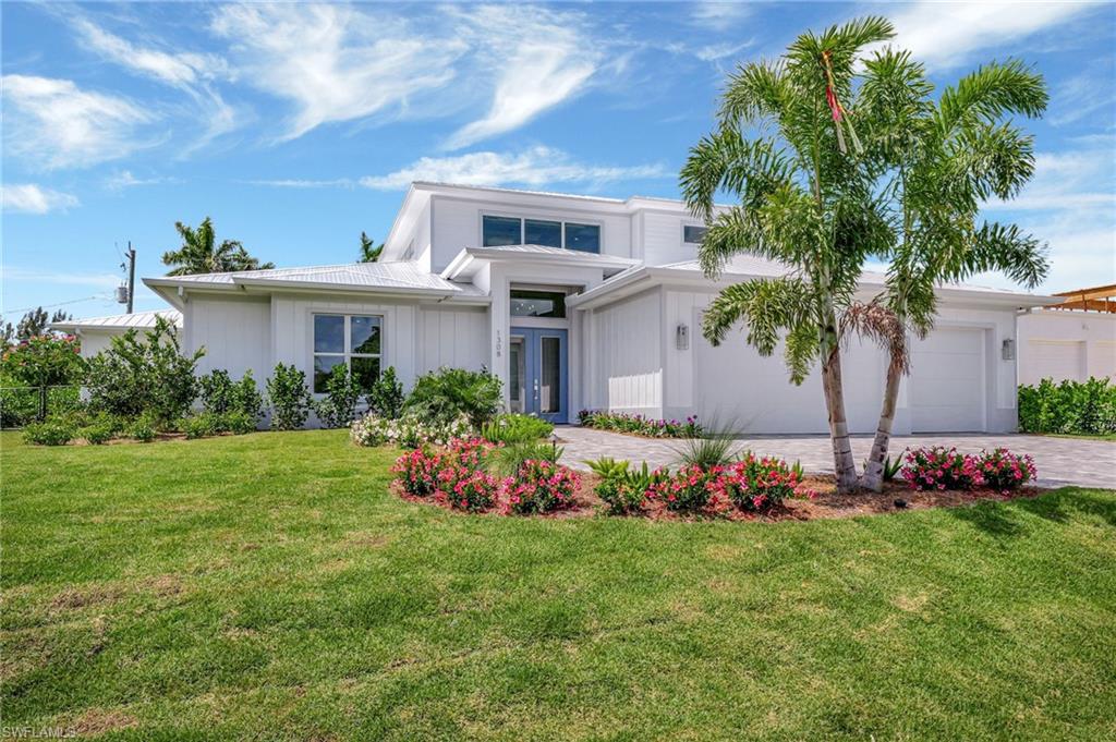 1308 Ridge Street Naples, FL 34103 - Photo 5 of 48 Beautiful Landscaping