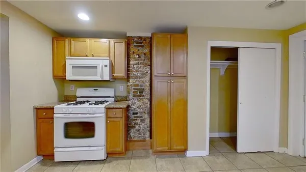 $1,400 | 3942 Liberty Avenue, Unit 1, Pittsburgh, PA 15224