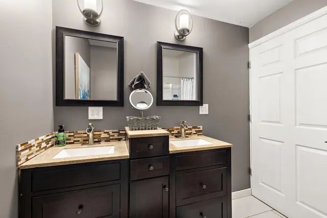 $825,000 | 9820 Snow Pointe Drive Southeast, Alto, MI 49302