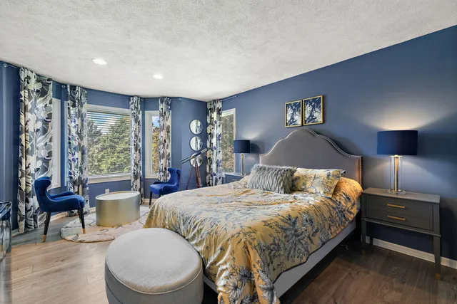 $825,000 | 9820 Snow Pointe Drive Southeast, Alto, MI 49302