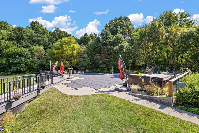 $825,000 | 9820 Snow Pointe Drive Southeast, Alto, MI 49302