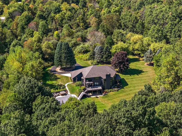 $825,000 | 9820 Snow Pointe Drive Southeast, Alto, MI 49302