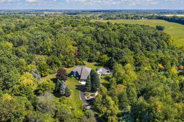 $825,000 | 9820 Snow Pointe Drive Southeast, Alto, MI 49302