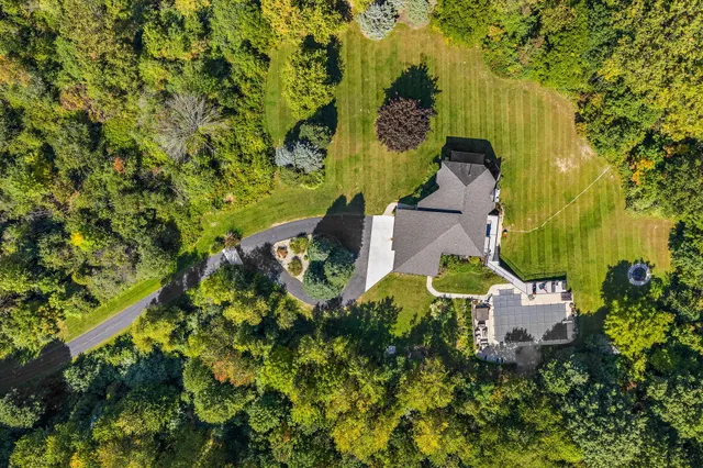 $825,000 | 9820 Snow Pointe Drive Southeast, Alto, MI 49302