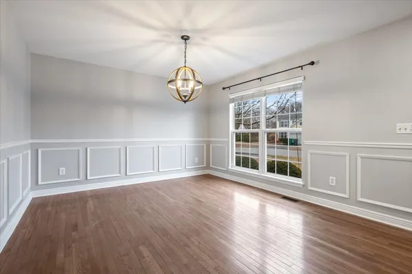 $2,800 | 1720 William Drive, Romeoville, IL 60446
