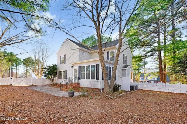 $309,900 | 101 Oak Hollow Court, Goldsboro, NC 27534