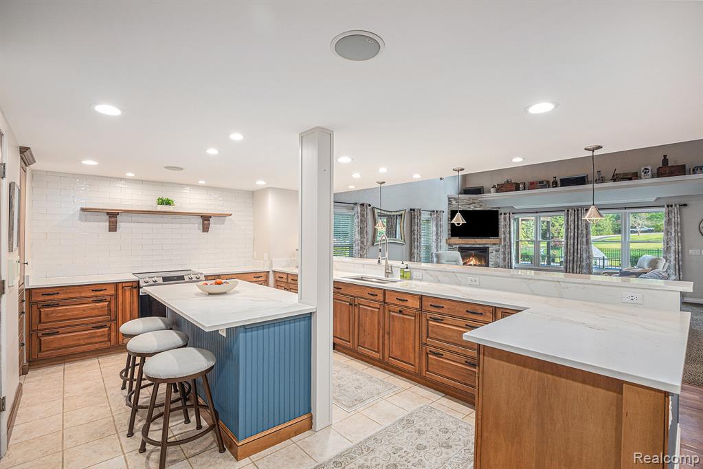 6080 Waldon Road Clarkston, MI 48346 - Photo 11 of 44