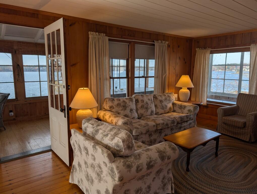 20 Old Pier Road East Boothbay, ME 04544 - Photo 9 of 53 9.