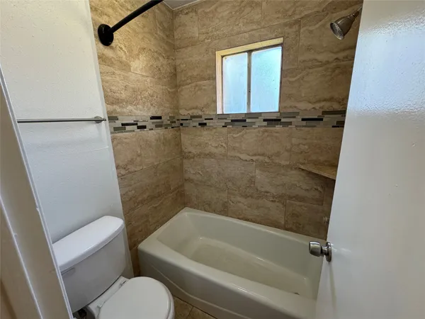 $1,700 | 7430 Lobera Drive, Houston, TX 77083