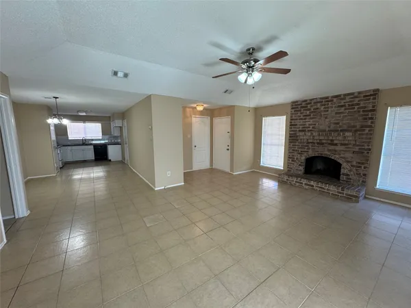 $1,700 | 7430 Lobera Drive, Houston, TX 77083