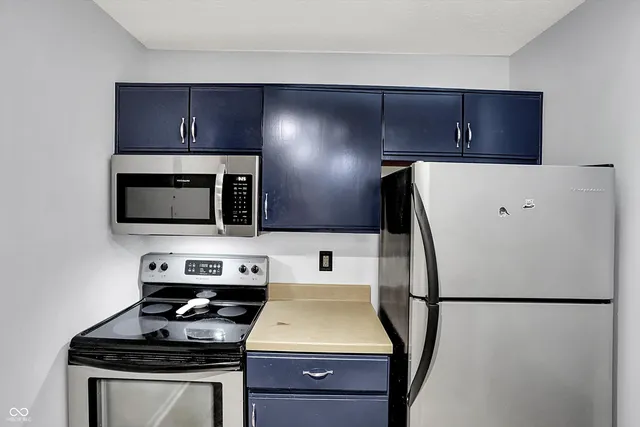 $179,900 | 7747 Harbour Isle, Unit 8, Indianapolis, IN 46240