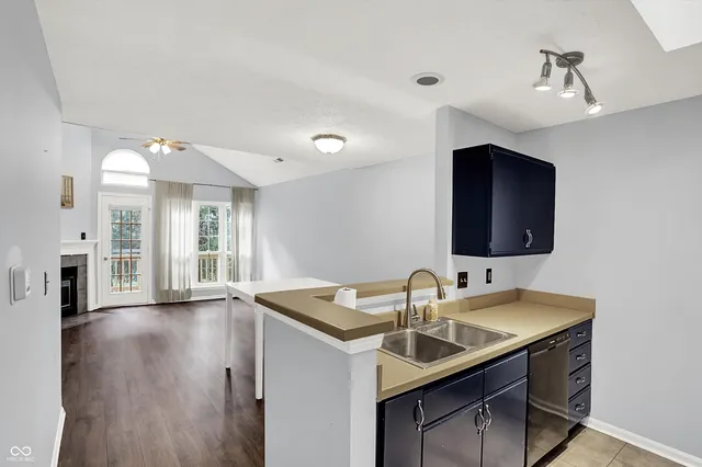 $179,900 | 7747 Harbour Isle, Unit 8, Indianapolis, IN 46240