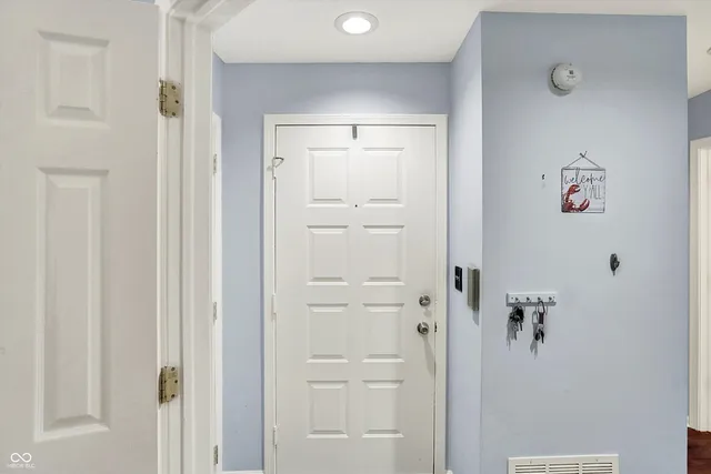 $179,900 | 7747 Harbour Isle, Unit 8, Indianapolis, IN 46240