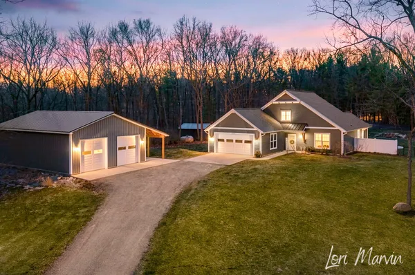 $500,000 | 10966 Stakes Road, Greenville, MI 48838