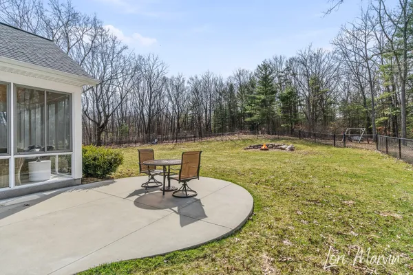 $500,000 | 10966 Stakes Road, Greenville, MI 48838