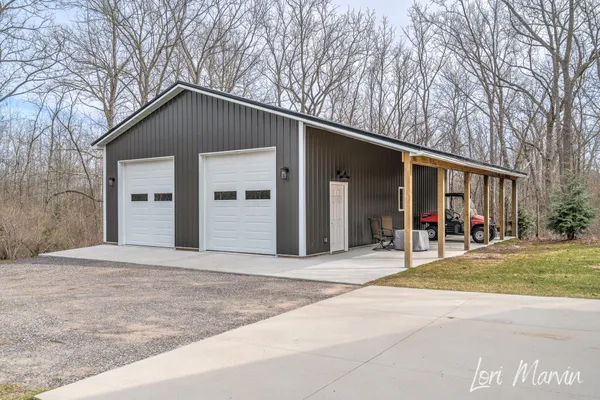 $500,000 | 10966 Stakes Road, Greenville, MI 48838