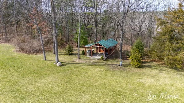 $500,000 | 10966 Stakes Road, Greenville, MI 48838