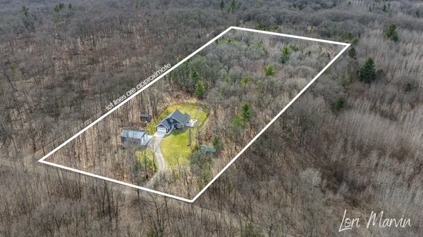 $500,000 | 10966 Stakes Road, Greenville, MI 48838