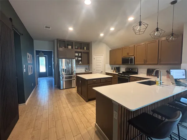 $2,650 | 204 Patriot Drive, Buda, TX 78610