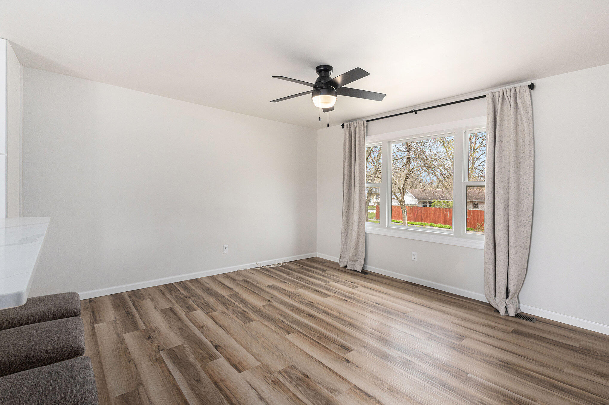 315 Walnut Lane Crown Point, IN 46307 - Photo 3 of 18 2038x1358