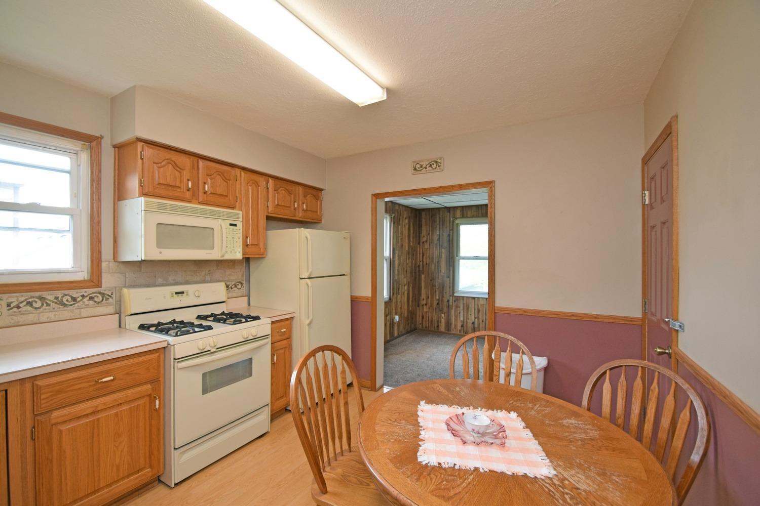 711 3rd Street Reading, OH 45215 - Photo 10 of 32