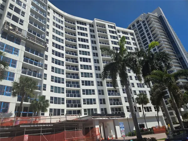 $2,500 | 3505 South Ocean Drive, Unit 804, Hollywood, FL 33019