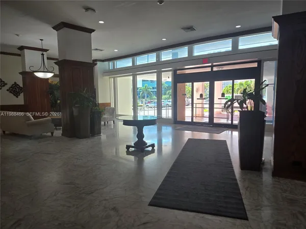 $2,500 | 3505 South Ocean Drive, Unit 804, Hollywood, FL 33019