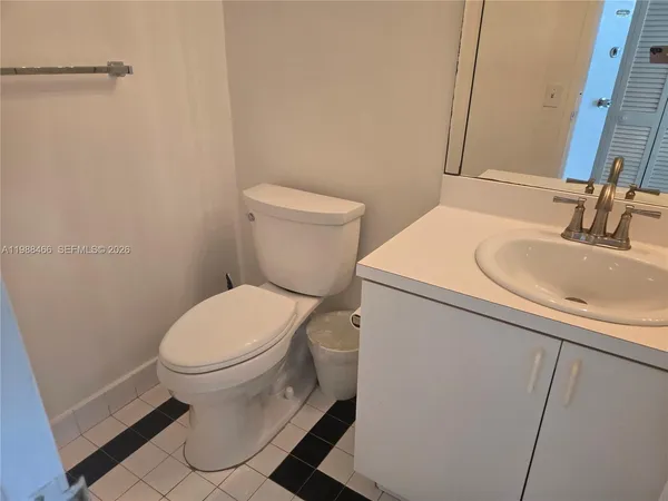$2,500 | 3505 South Ocean Drive, Unit 804, Hollywood, FL 33019