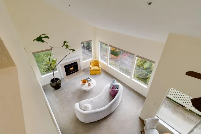 $385,000 | 735 Buchanan Street, Unit 221, Benicia, CA 94510