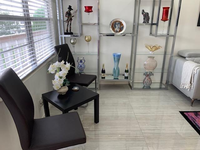 3019 Cornwall East Boca Raton, FL 33434 - Photo 4 of 20 IMG_8845