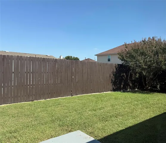 $2,250 | 805 Gillon Drive, Arlington, TX 76001