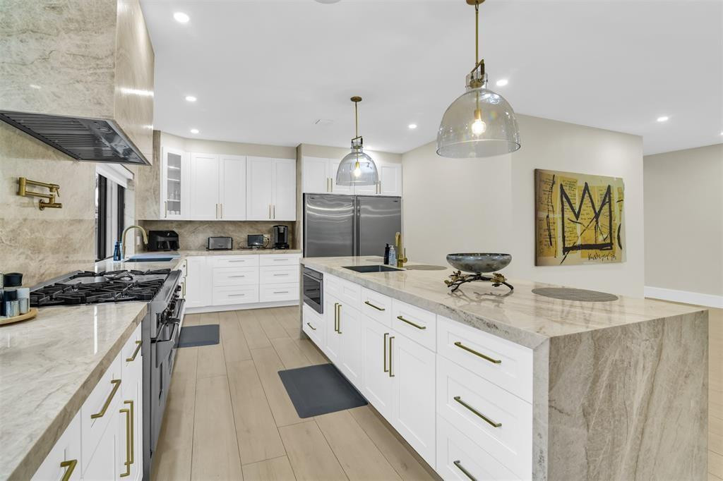 319 South Riverside Drive Pompano Beach, FL 33062 - Photo 5 of 88 Photo 5