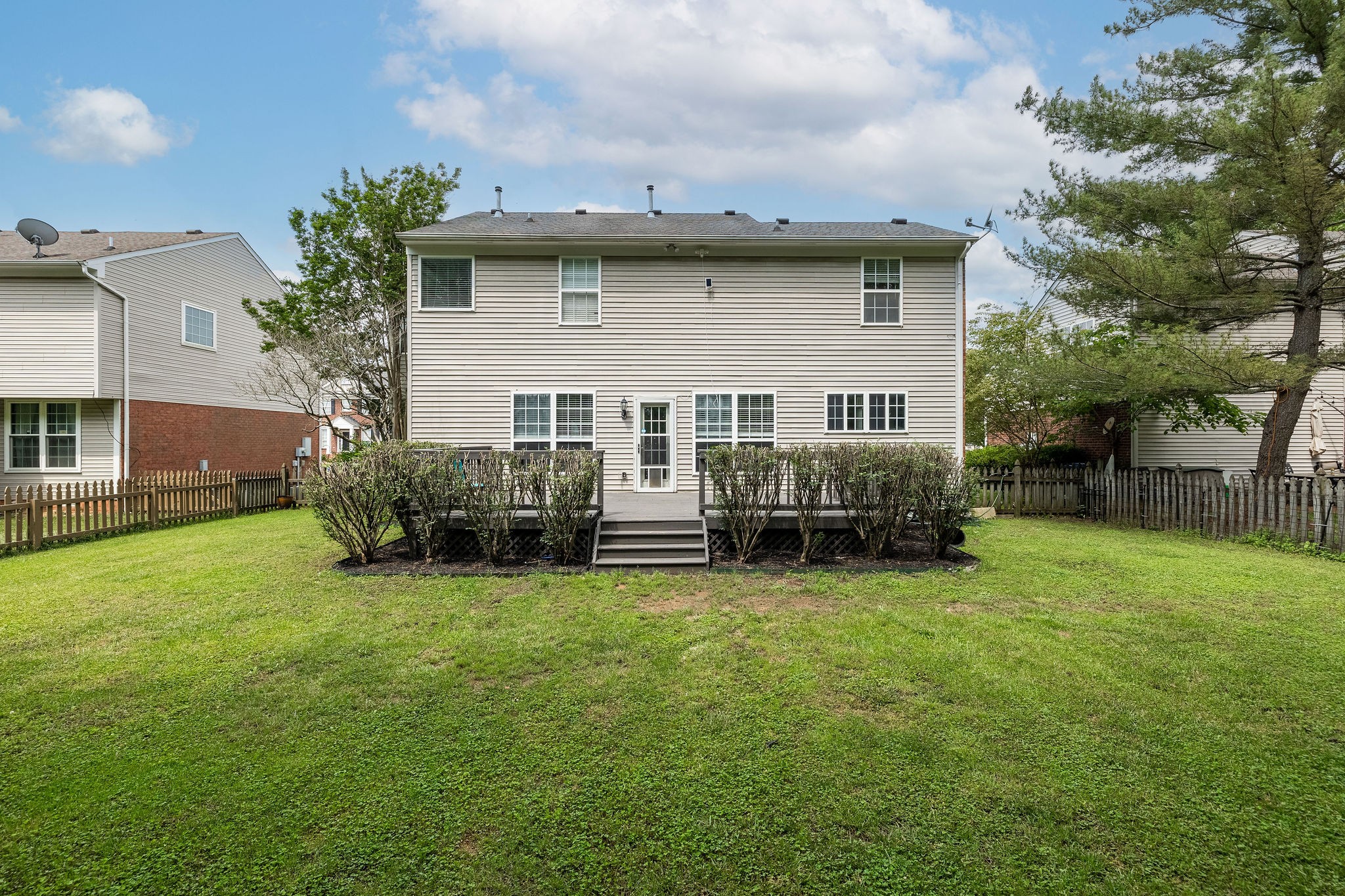 310 Devonshire Drive Franklin, TN 37064 - Photo 44 of 47 a view of a house with backyard and porch