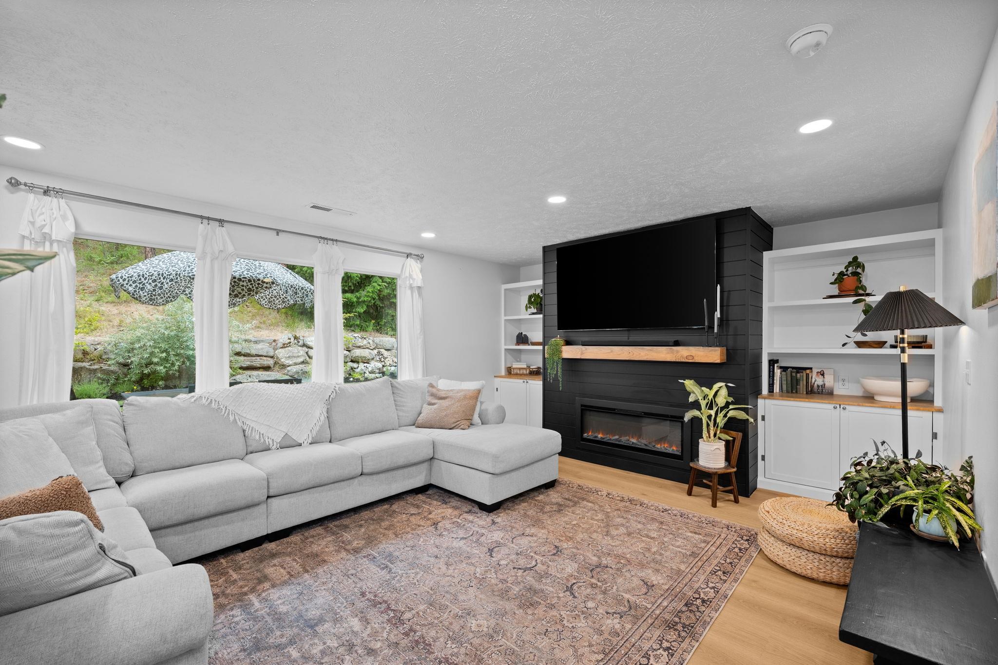 13407 North Addison Street Spokane, WA 99208 - Photo 3 of 37