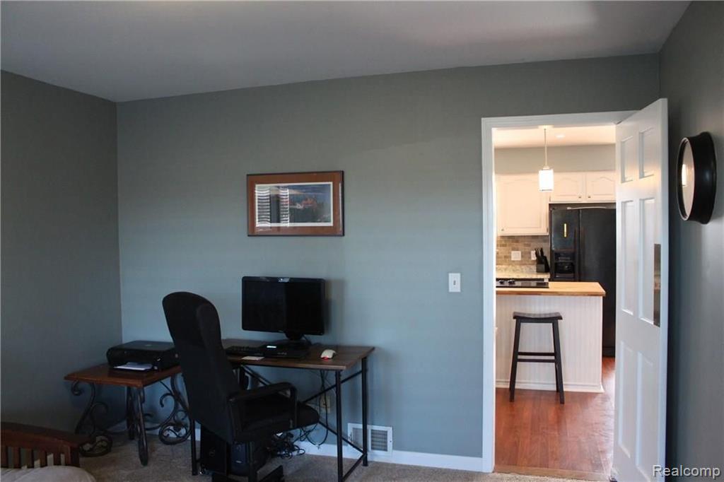 1589 West Allen Road Howell, MI 48855 - Photo 8 of 27