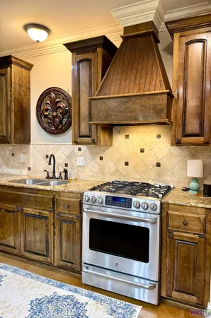 $389,900 | 606 Point Pleasant Drive, Berwick, LA 70342
