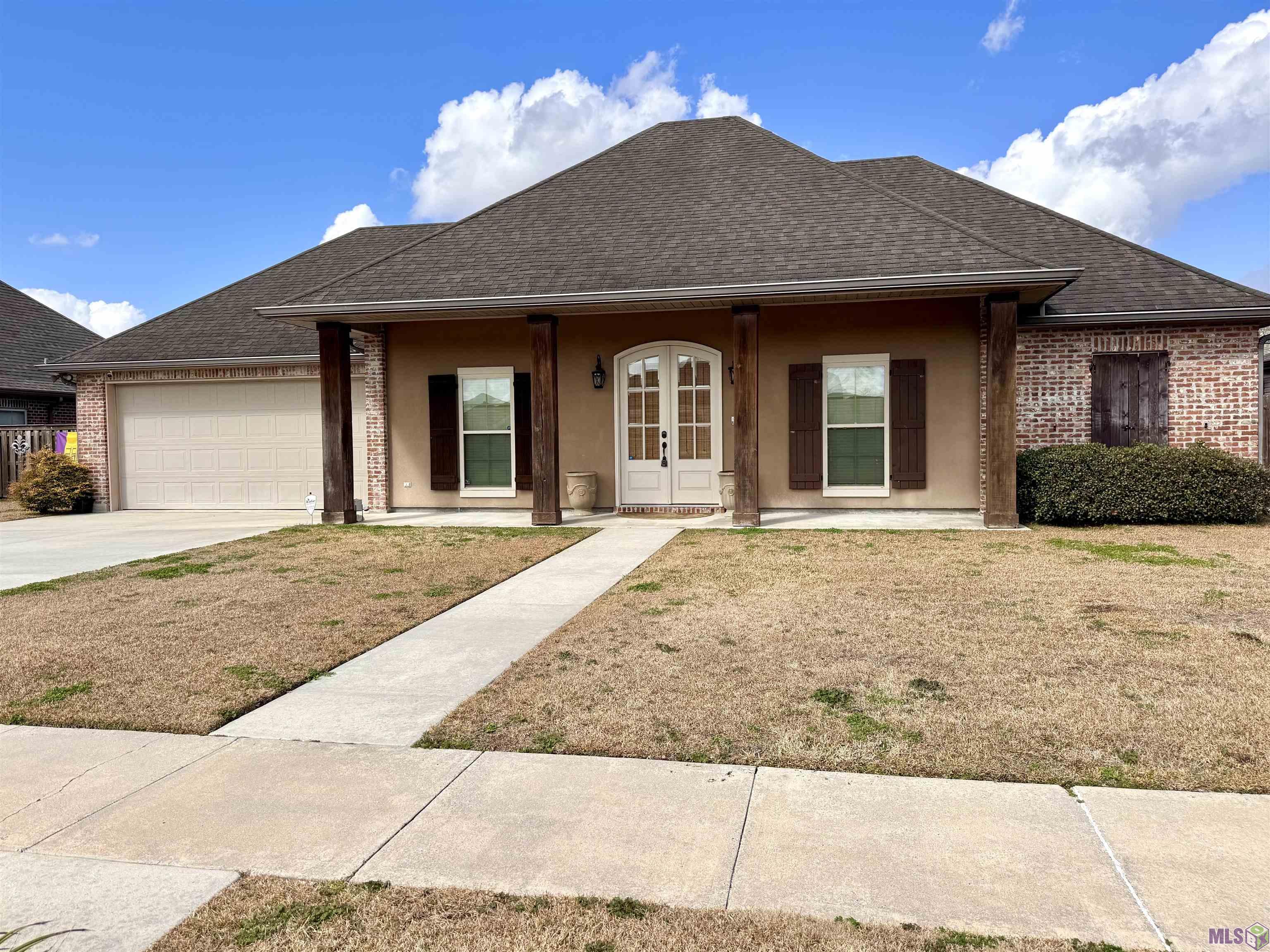 606 Point Pleasant Drive Berwick, LA 70342 - Photo 2 of 32