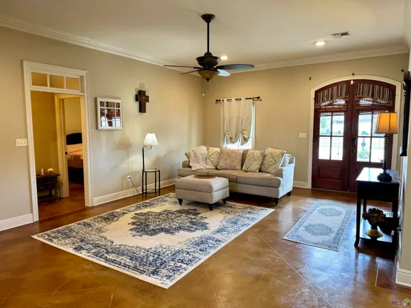 $389,900 | 606 Point Pleasant Drive, Berwick, LA 70342
