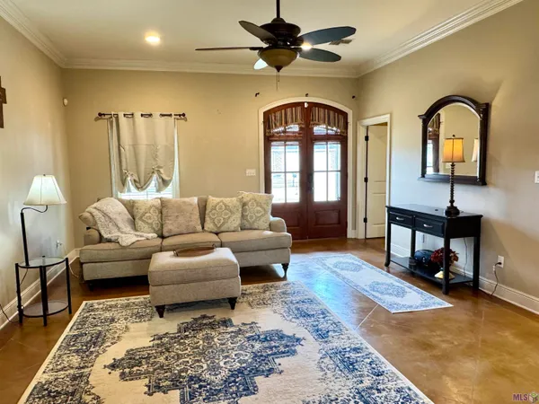 $389,900 | 606 Point Pleasant Drive, Berwick, LA 70342