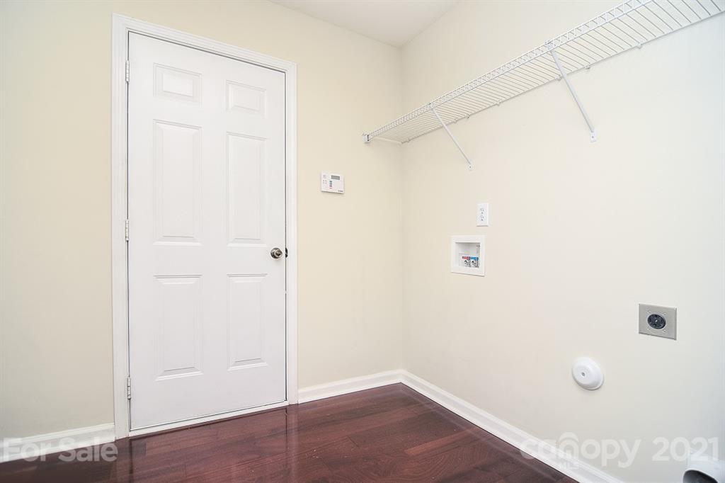 9029 Seamill Road Charlotte, NC 28278 - Photo 18 of 46 a view of a small space