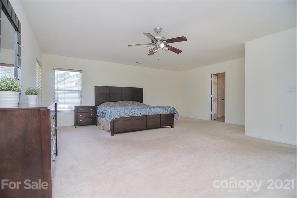 9029 Seamill Road Charlotte, NC 28278 - Photo 23 of 46 a living room with furniture and a window