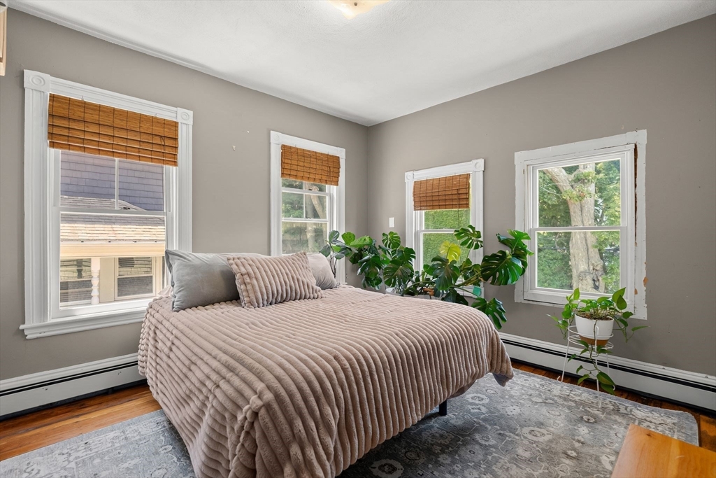17 Windermere Road Boston, MA 02125 - Photo 18 of 38