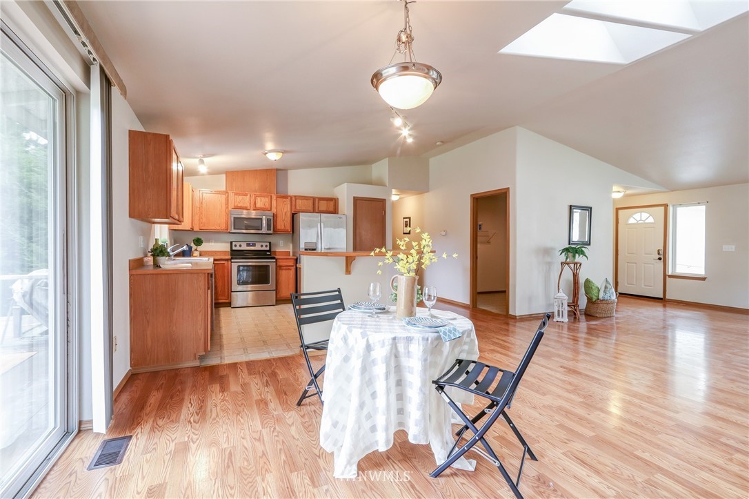679 Southwest Birch Road Port Orchard, WA 98367 - Photo 14 of 34 Gallery Image 14